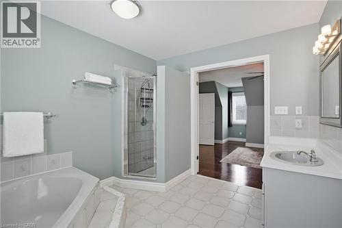 192 Concession 14, Puslinch, ON - Indoor Photo Showing Bathroom