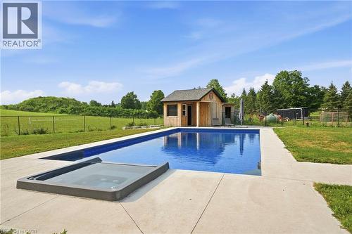 192 Concession 14, Puslinch, ON - Outdoor With In Ground Pool