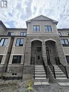 10 VICTOR METCALF LANE Richmond Hill, ON L4B 0J7