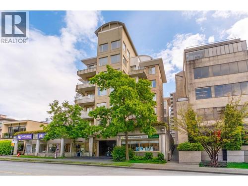 606 137 W 17 STREET  North Vancouver, BC V7M 1V5