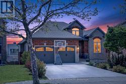 91 CANDLEWOOD DRIVE  Hamilton, ON L8J 0A3