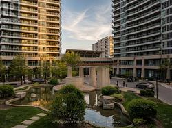 2705 - 1 ELM DRIVE W Mississauga, ON L5B 4M1