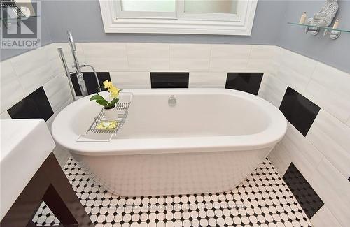 238 Fairridge Road, Hamilton, ON - Indoor Photo Showing Other Room