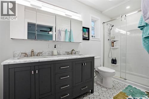 303 Currie Crescent, Strasbourg, SK - Indoor Photo Showing Bathroom
