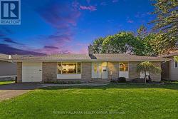 2640 ULSTER CRESCENT  Ottawa, ON K1V 8J6