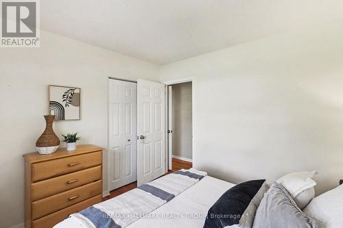 2640 Ulster Crescent, Ottawa, ON - Indoor Photo Showing Bedroom