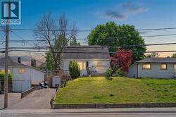 222 PARK Row Woodstock, ON N4S 1W2