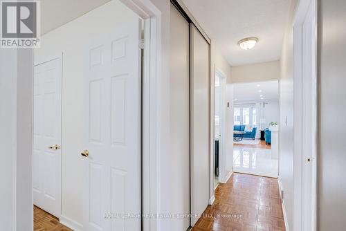 195 Cullum Court, Burlington, ON - Indoor Photo Showing Other Room