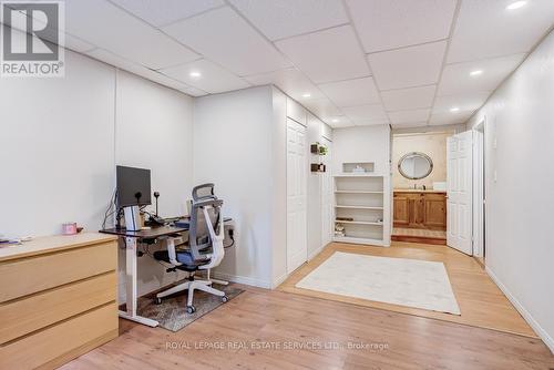 195 Cullum Court, Burlington, ON - Indoor Photo Showing Office
