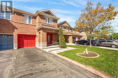 4 SILVER EGRET ROAD  Brampton, ON L7A 2Z9
