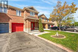 4 SILVER EGRET ROAD  Brampton, ON L7A 2Z9