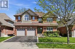 16 OLDMILL ROAD Hamilton, ON L9G 5E2