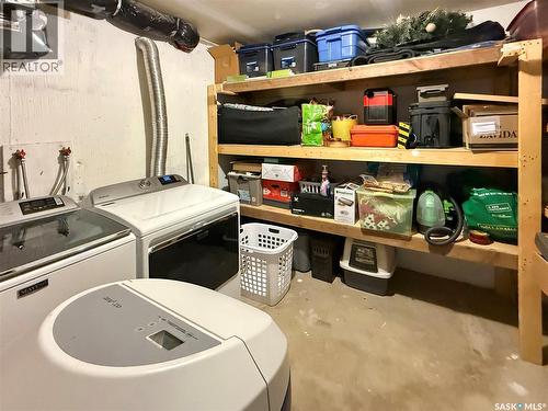 480 3Rd Avenue Se, Swift Current, SK - Indoor Photo Showing Laundry Room