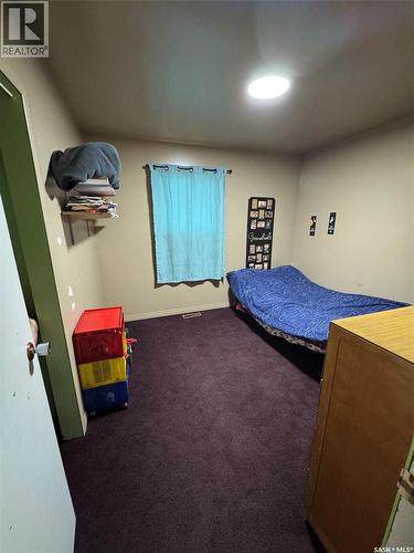 702 Second Street, Estevan, SK - Indoor