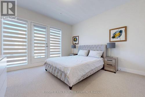 16 Credit Lane, Richmond Hill, ON - Indoor Photo Showing Bedroom