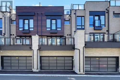 16 Credit Lane, Richmond Hill, ON - Outdoor With Facade