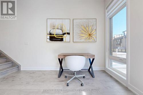 16 Credit Lane, Richmond Hill, ON - Indoor