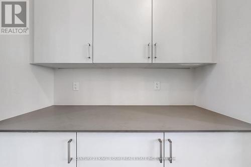 16 Credit Lane, Richmond Hill, ON - Indoor