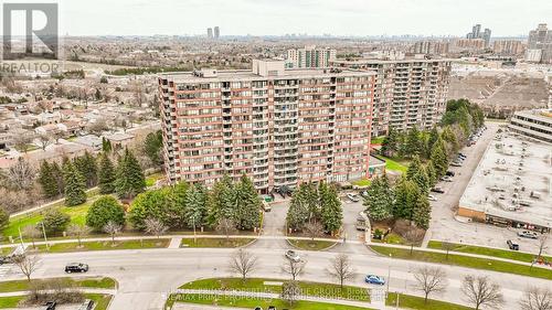 209 - 33 WELDRICK ROAD E  Richmond Hill, ON L4C 8W4