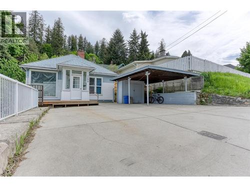 1204 Front Street, Nelson, BC - Outdoor