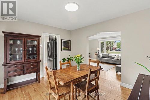 805 Smyth Road, Ottawa, ON - Indoor Photo Showing Dining Room