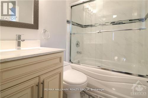 205 Blackburn Avenue, Ottawa, ON - Indoor Photo Showing Bathroom