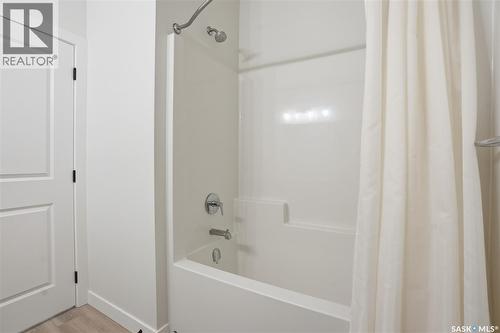 20 515 Delainey Road, Saskatoon, SK - Indoor Photo Showing Bathroom