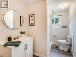 Downstairs Bathroom - 