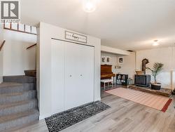 Main floor entry & bonus space - 