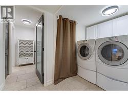 Suite laundry - 