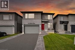 116 BEDROCK Drive Hamilton, ON L8J 0K6