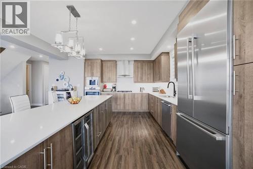 116 Bedrock Drive, Hamilton, ON - Indoor Photo Showing Living Room