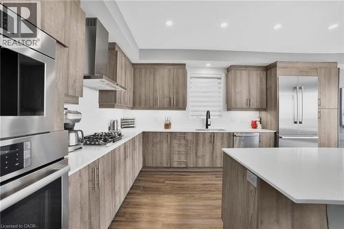 116 Bedrock Drive, Hamilton, ON - Indoor Photo Showing Other Room