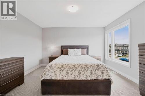 116 Bedrock Drive, Hamilton, ON - Indoor Photo Showing Bedroom