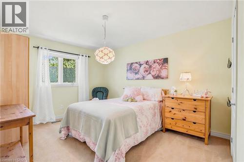 16 Oldmill Road, Ancaster, ON - Indoor Photo Showing Bedroom