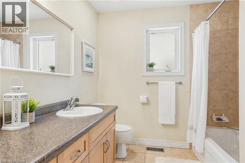 16 Oldmill Road, Ancaster, ON - Indoor Photo Showing Bathroom