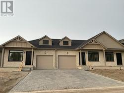 32 DEARING DRIVE Lambton Shores (Grand Bend), ON N0M 1T0