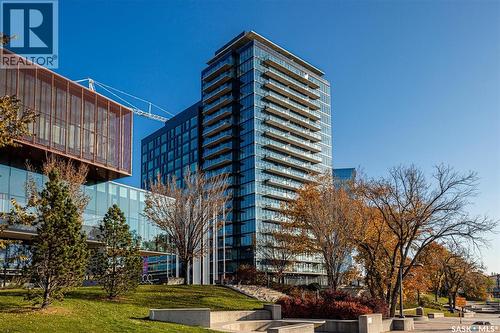 504 490 2Nd Avenue S, Saskatoon, SK - Outdoor With Facade