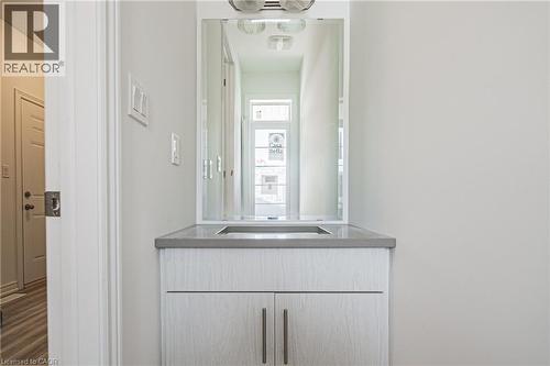 11 Davinci Boulevard, Hamilton, ON - Indoor Photo Showing Bathroom