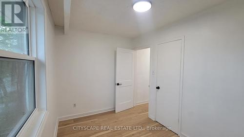 3450 Ellengale Drive, Mississauga, ON - Indoor Photo Showing Other Room
