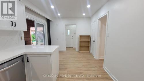 3450 Ellengale Drive, Mississauga, ON - Indoor