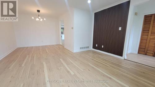 3450 Ellengale Drive, Mississauga, ON - Indoor Photo Showing Other Room