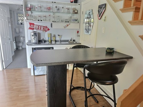 Salle familiale - 1190 Ch. Des Cèdres, Rouyn-Noranda, QC - Indoor