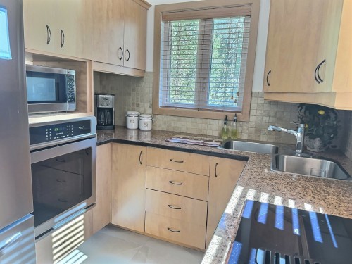 Cuisine - 1190 Ch. Des Cèdres, Rouyn-Noranda, QC - Indoor Photo Showing Kitchen With Double Sink
