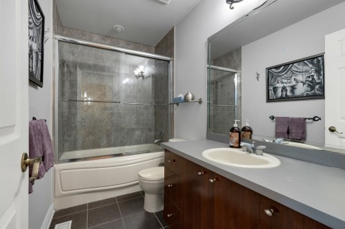 Bathroom - 6710 Ch. Wallenberg, Côte-Saint-Luc, QC - Indoor Photo Showing Bathroom