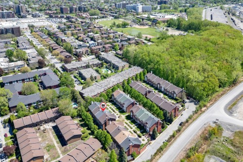 Aerial View - 6710 Ch. Wallenberg, Côte-Saint-Luc, QC - Outdoor With View