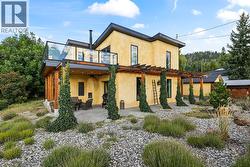 6226 Sanderson Avenue Peachland, BC V0H 1X8