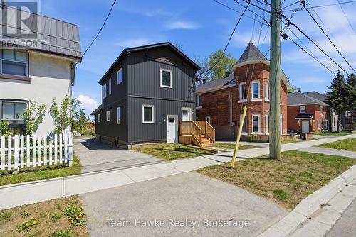 64 MATCHEDASH STREET S  Orillia, ON L3V 4W5