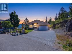 4724 Uplands Drive Kamloops, BC V2C 6S9