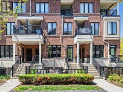 88 - 30 CARNATION AVENUE Toronto, ON M8V 0B8